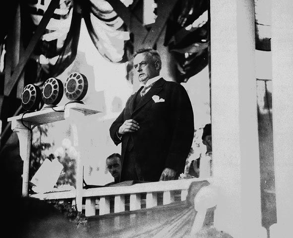Leonard Percy DeWolfe Tilley Leonard Percy DeWolfe Tilley